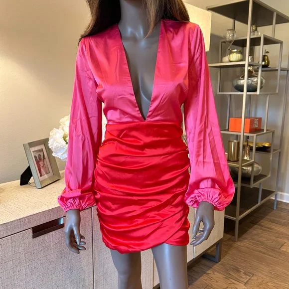 Superdown Cheyanne Deep V Dress Colorblock Dress - Picture 2 of 6